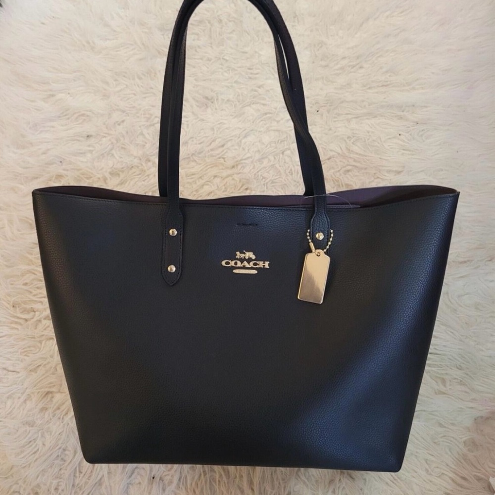 Coach town tote NWT